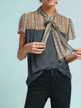 Anthropologie x Tiny Short sleeve paisley tie collar top size medium
